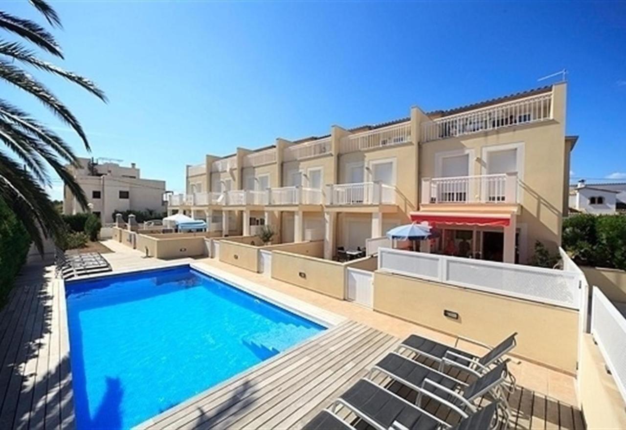 Roses House 4 *